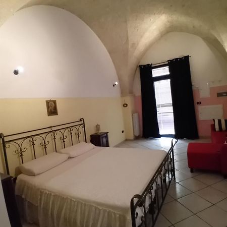 Centro Storico Apartment บรินดิซิ ภายนอก รูปภาพ